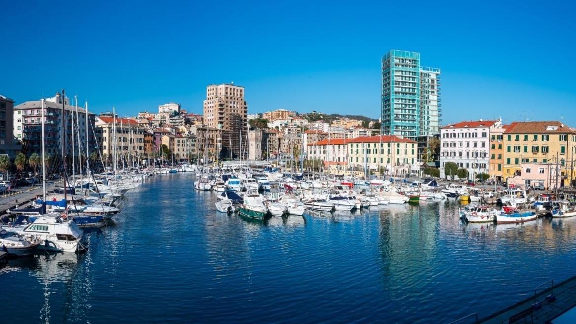 The Dream Apartment 100 M Dal Mare Savona Exterior photo